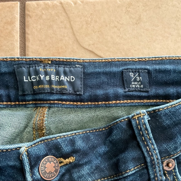 Lucky Brand Skinny Jeans - Picture 6 of 9